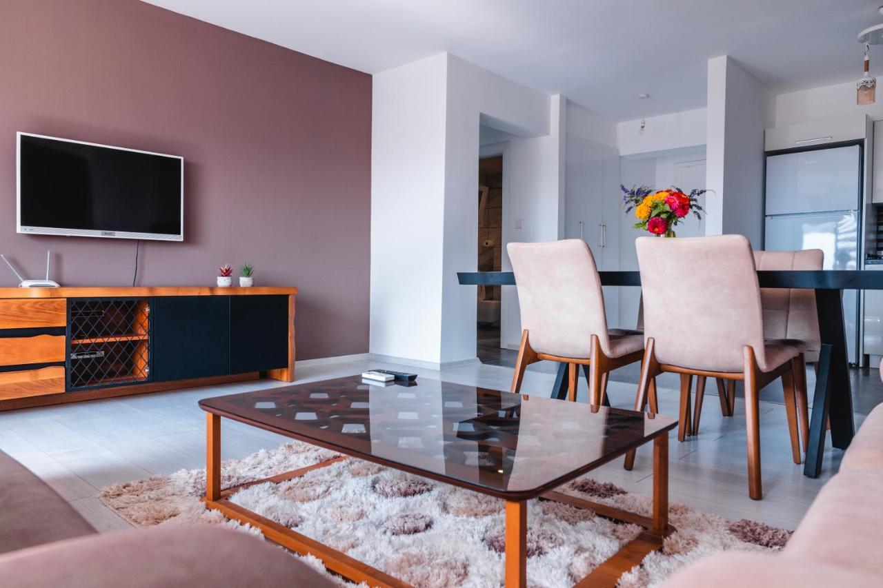 Edelweiss A Block Hotel Residence Trikomo Bagian luar foto